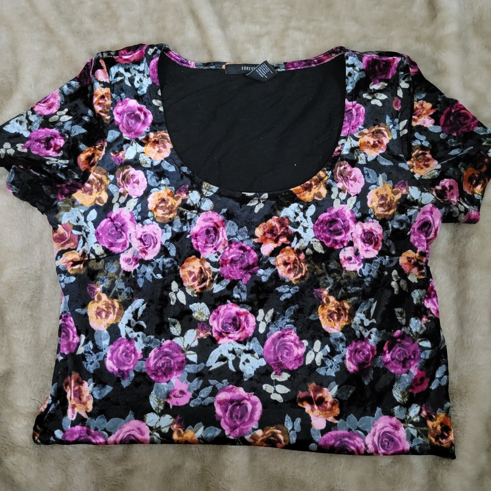 Forever 21 Black and Purple Floral Velvet Crop Top